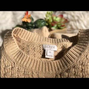J Crew fitted Sweater 25% Wool